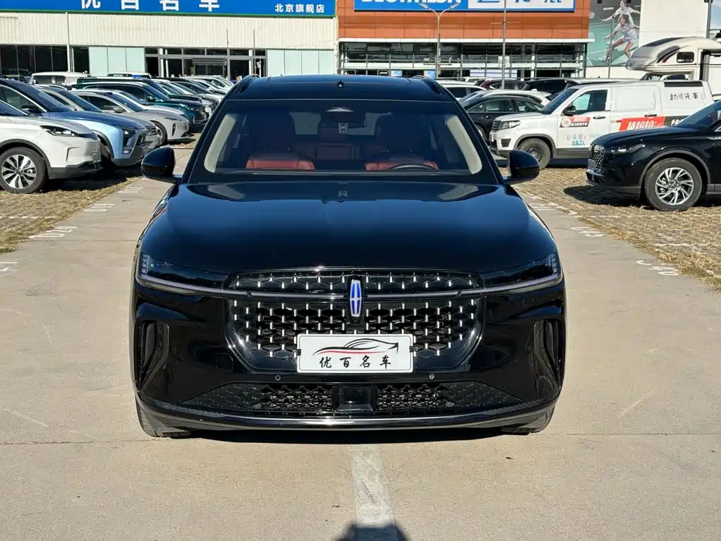 Lincoln Nautilus — миниатюра 2