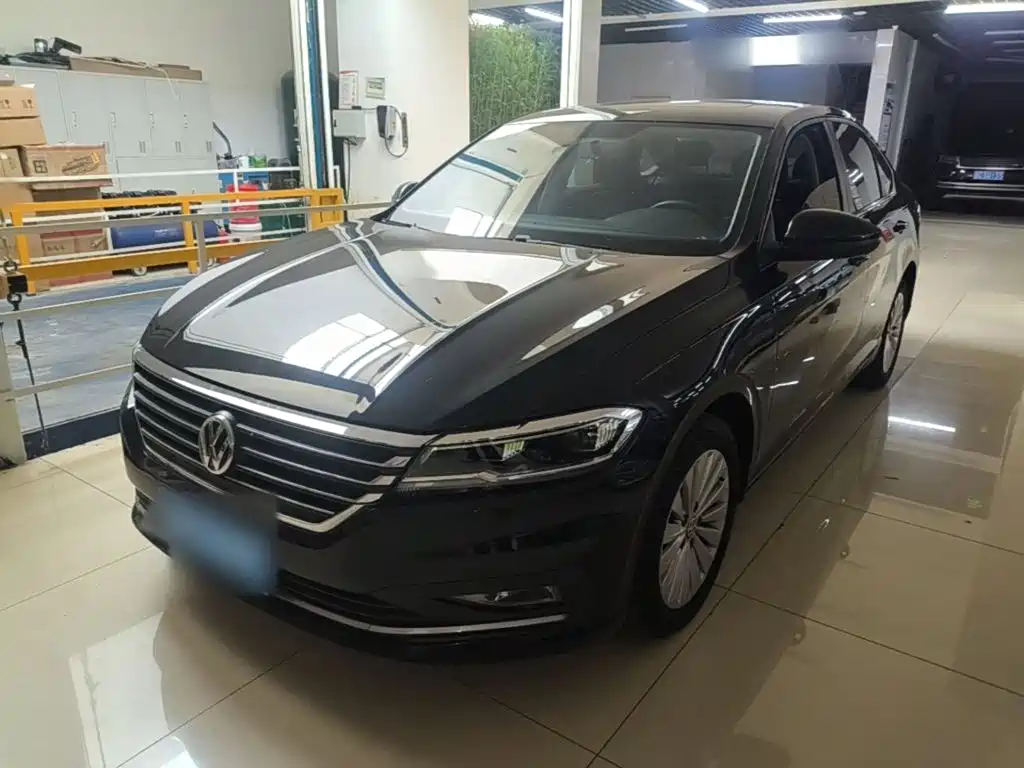 Volkswagen Lavida — миниатюра 2