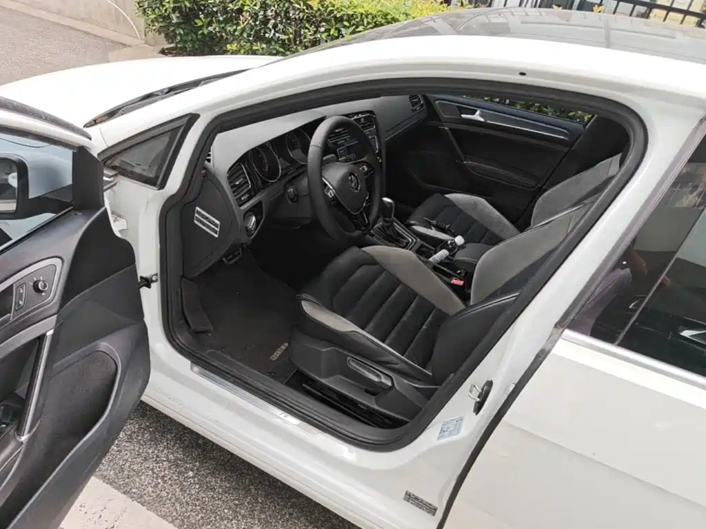 Volkswagen Golf — миниатюра 16