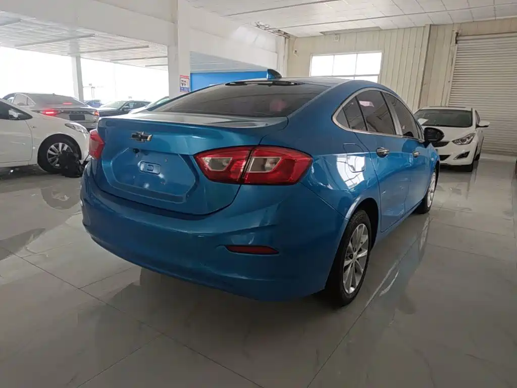 Chevrolet Cruze — миниатюра 7