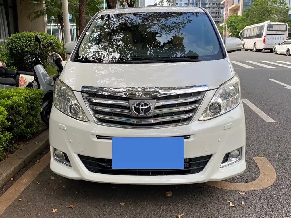 Toyota Alphard 2011 3.5L Luxury
