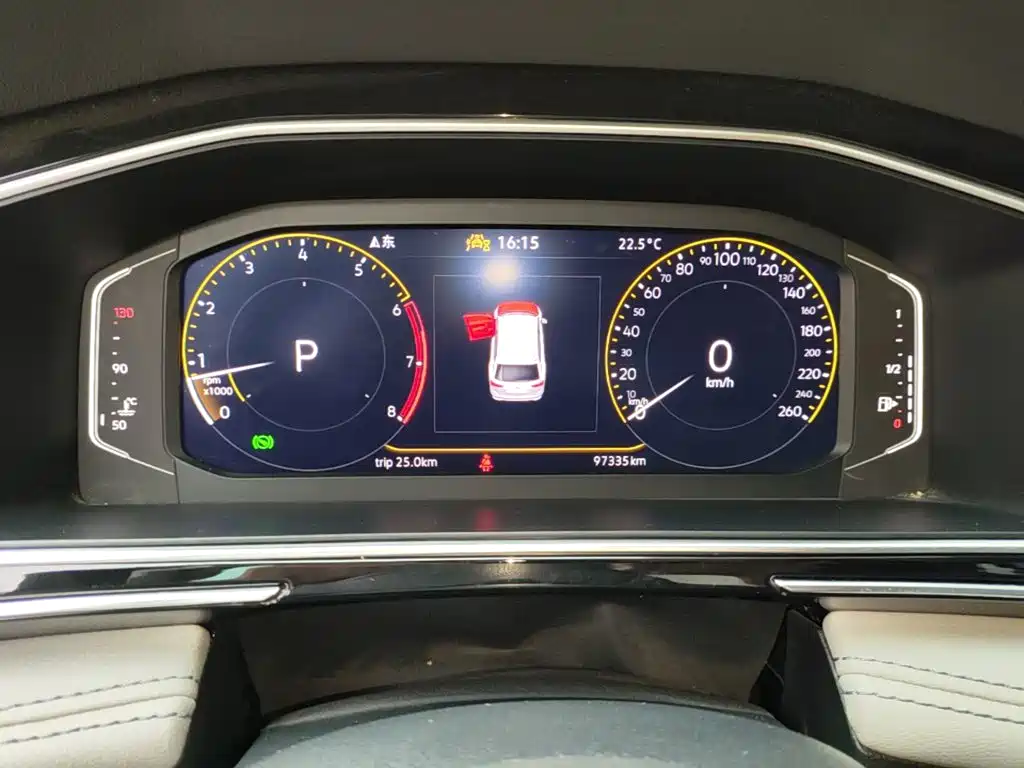 Volkswagen Tiguan L — миниатюра 12