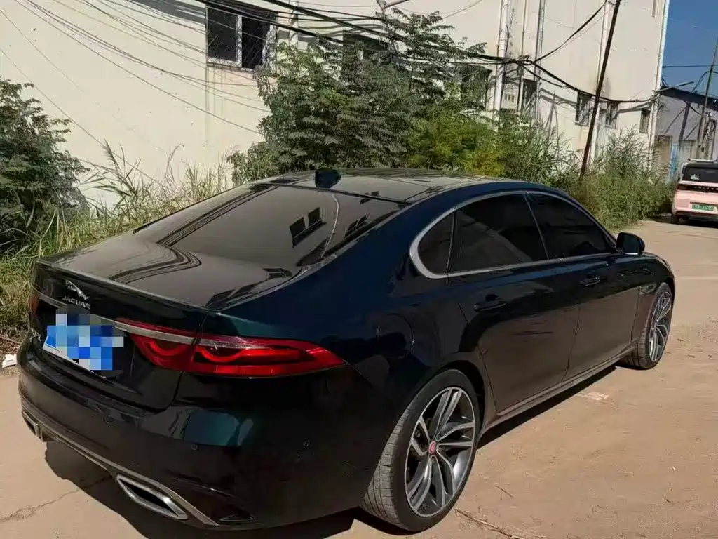 Jaguar XFL — миниатюра 6