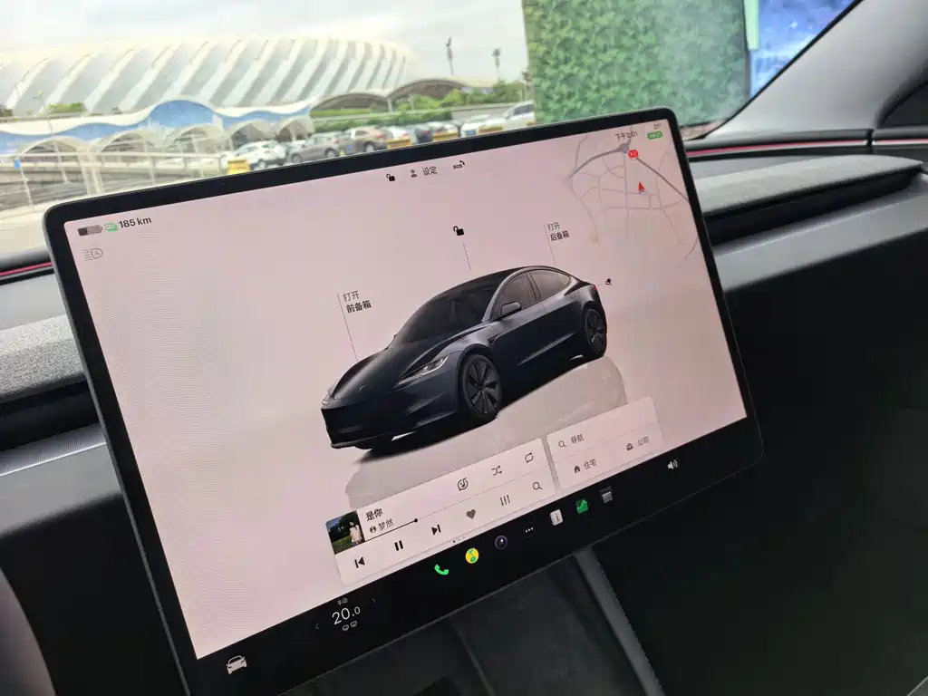 Tesla Model 3 — миниатюра 15