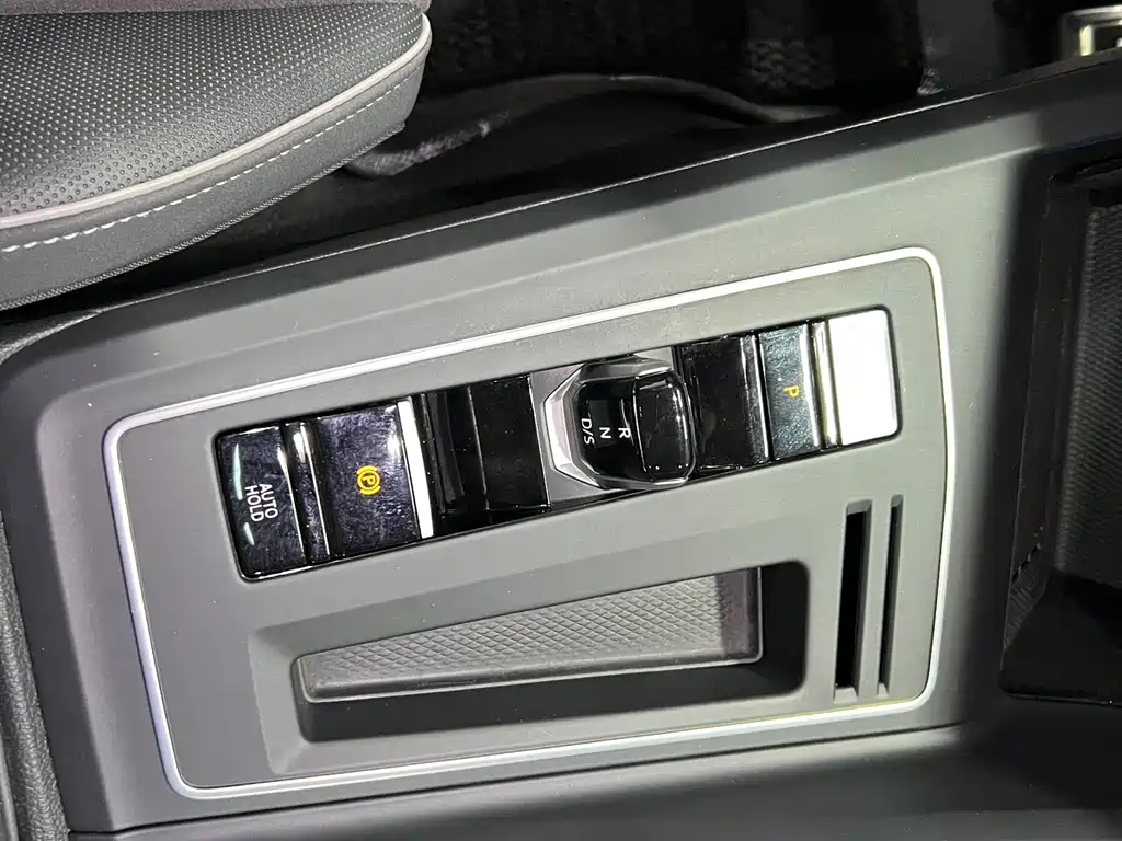 Volkswagen Golf — миниатюра 14