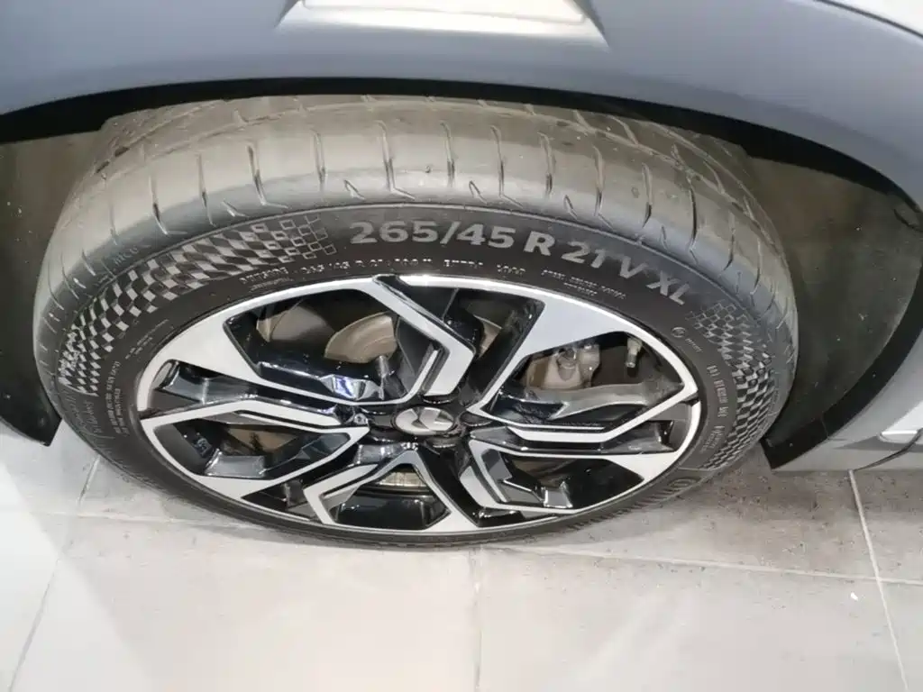 NIO ES8 — миниатюра 23