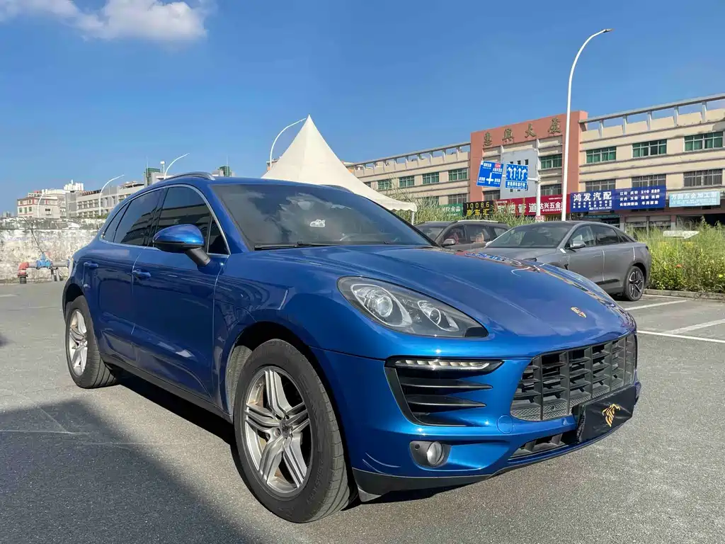 Porsche Macan — миниатюра 3