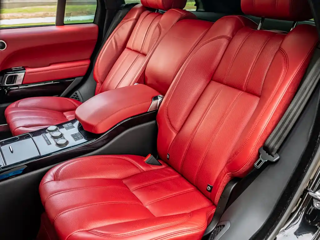 Land Rover Range Rover — миниатюра 8
