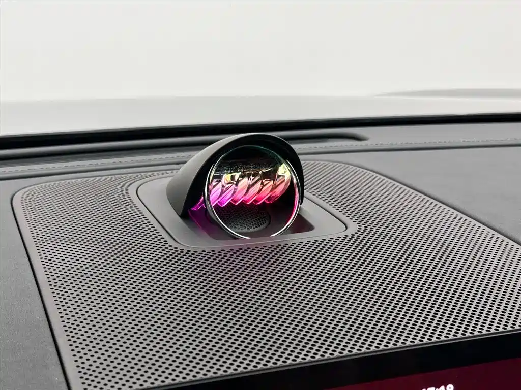 AITO ASK THE WORLD M9