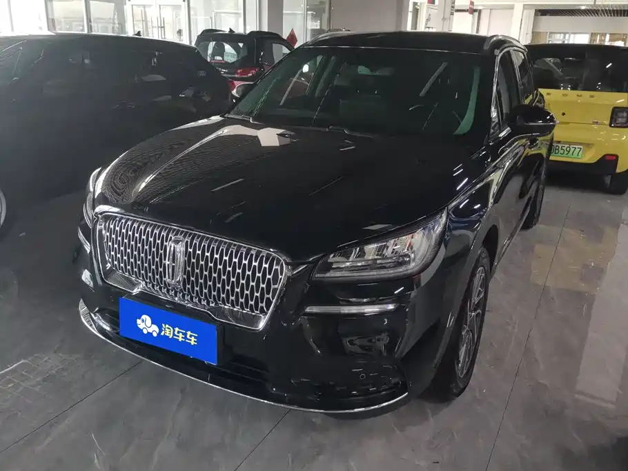 Lincoln Corsair