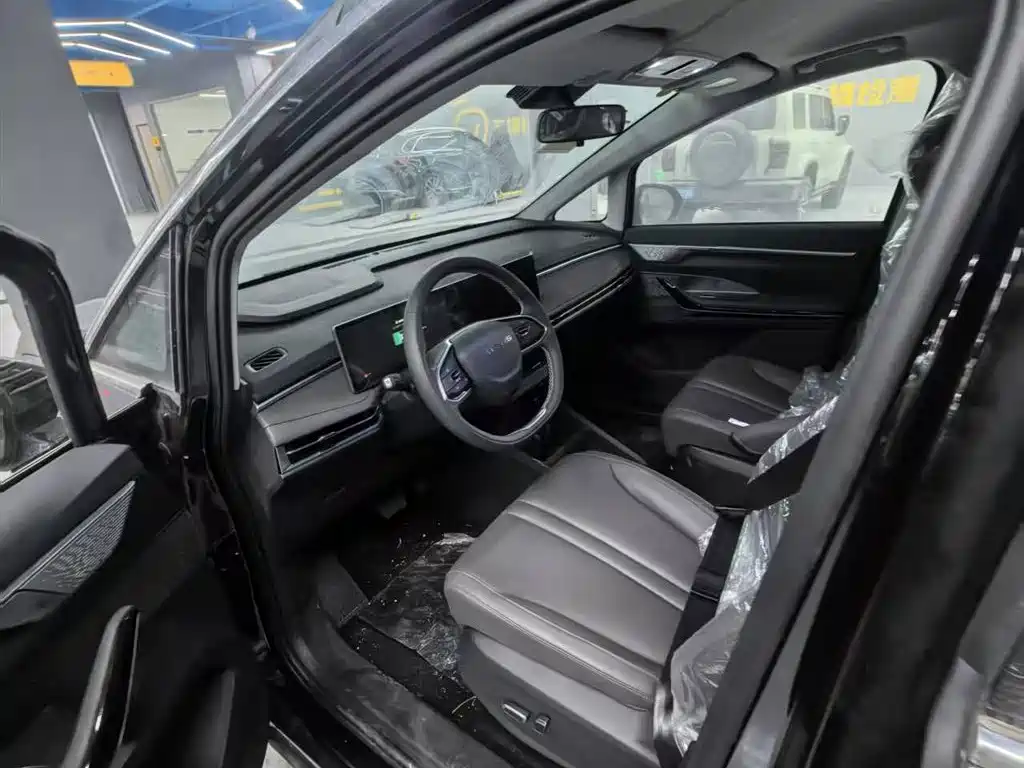 SAIC MAXUS EVERYONE 7