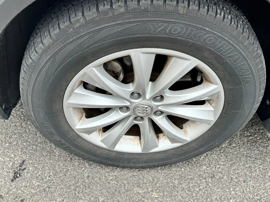 Buick Envision Plus — миниатюра 4