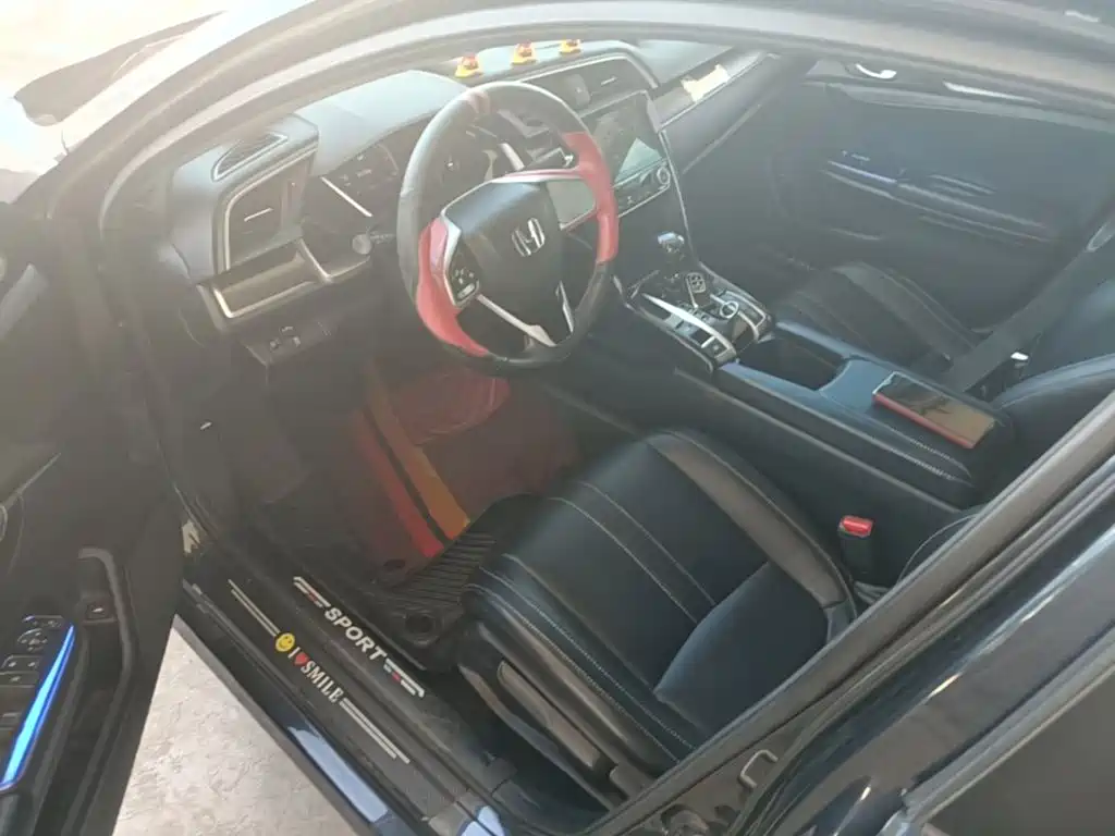 Honda Civic — миниатюра 16