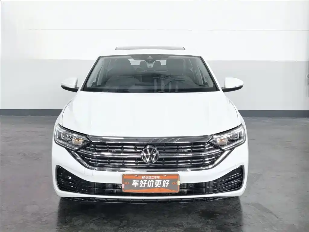 Volkswagen Sagitar 2024 300TSI DSG