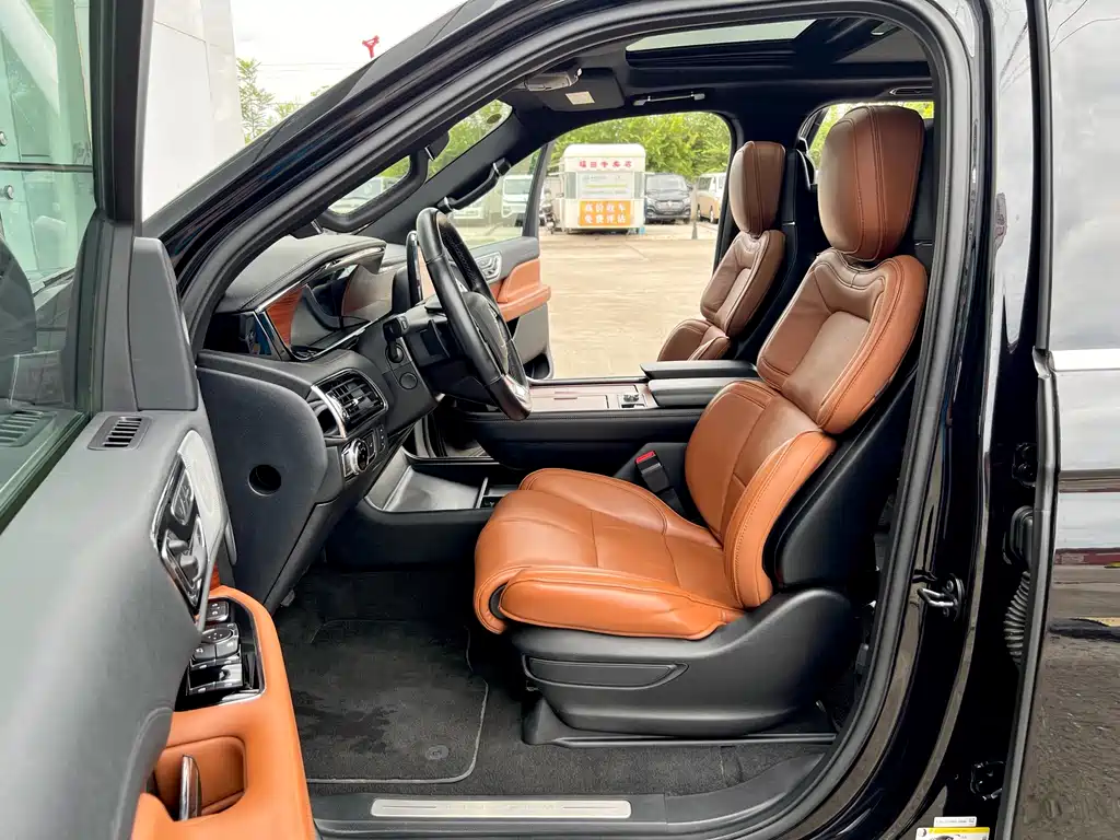 Lincoln Navigator — миниатюра 20