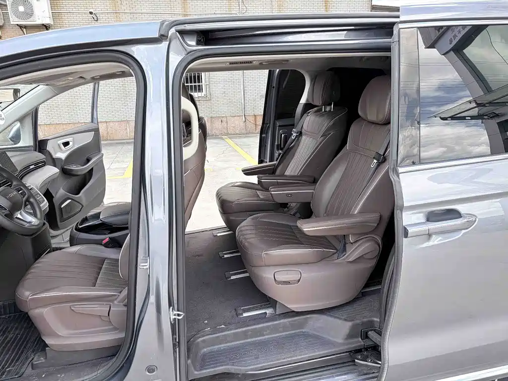 Roewe iMAX8 — миниатюра 5