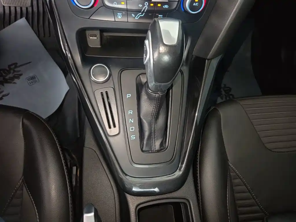Ford Focus — миниатюра 14
