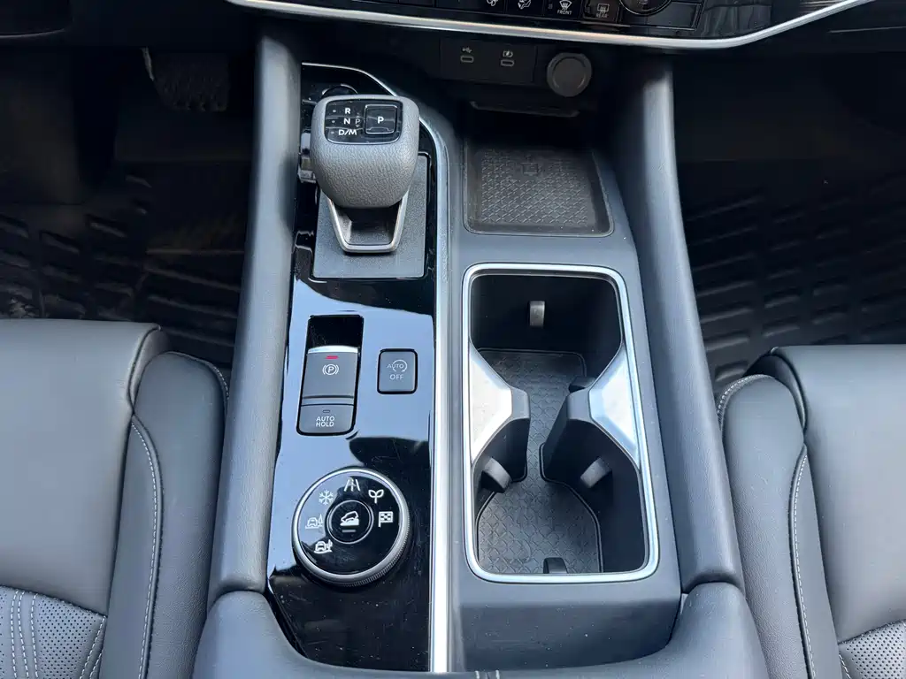Nissan Pathfinder 2024 380VC-TURBO 6 мест