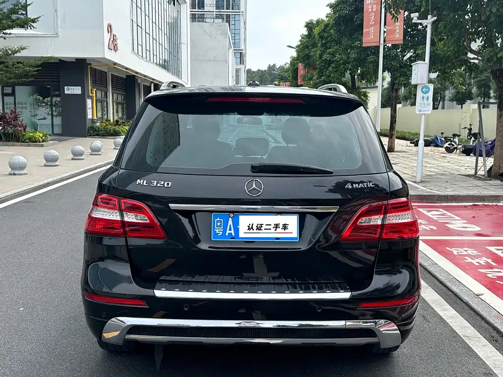 Mercedes-Benz M-Class — миниатюра 3