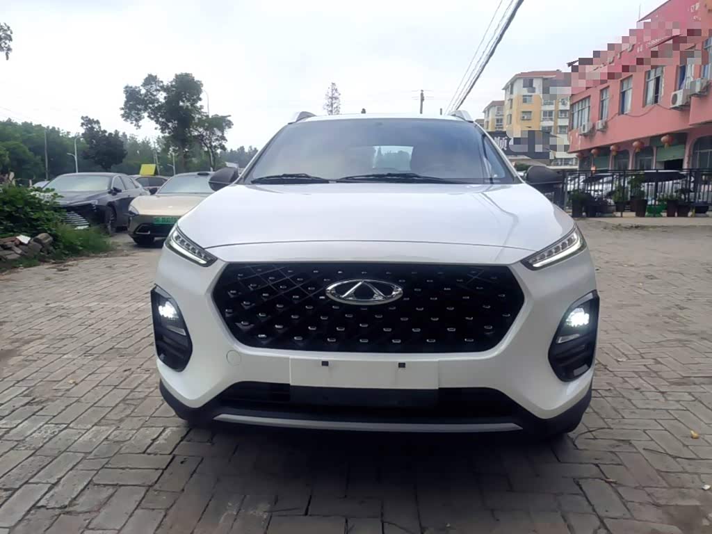 CHERY Tiggo 3x 1.5 л 2021 г. Белый, пробег 35200 км