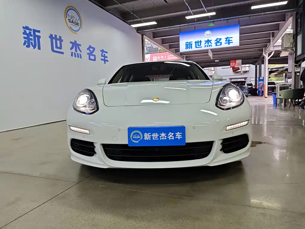 Porsche Panamera — миниатюра 2