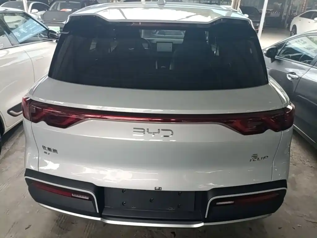BYD Yuan UP — миниатюра 6