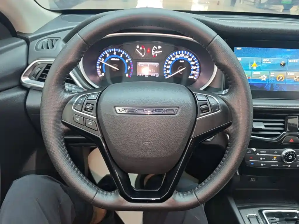 Venucia T90 — миниатюра 11