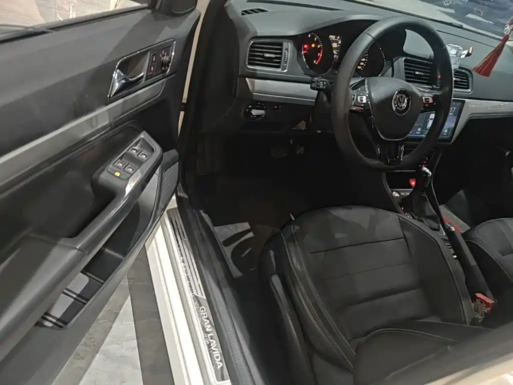 Volkswagen Gran Lavida — миниатюра 16