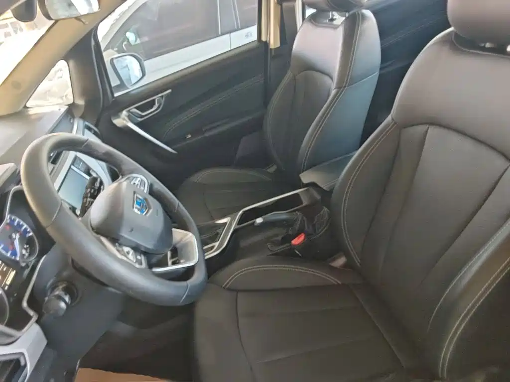 Geely Vision X3 — миниатюра 15
