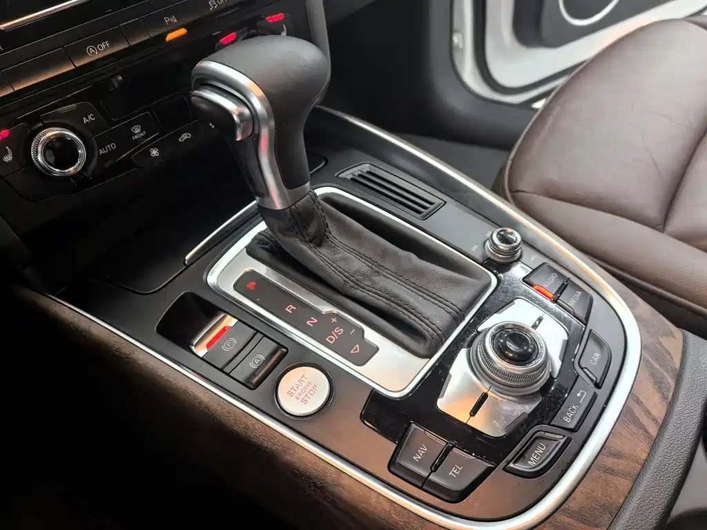 Audi Q5 40 TFSI Comfort Type, фото 15