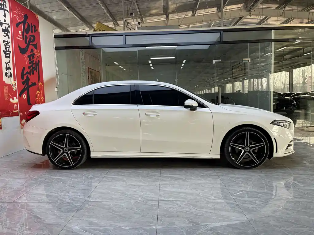 MERCEDES-BENZ A CLASS