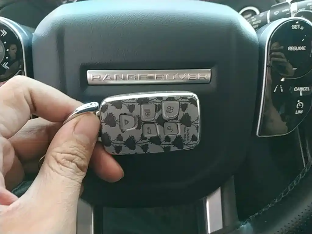 Land Rover Velar — миниатюра 9