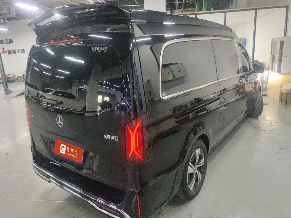 Mercedes-Benz Vito 2024 2.0T 7 мест