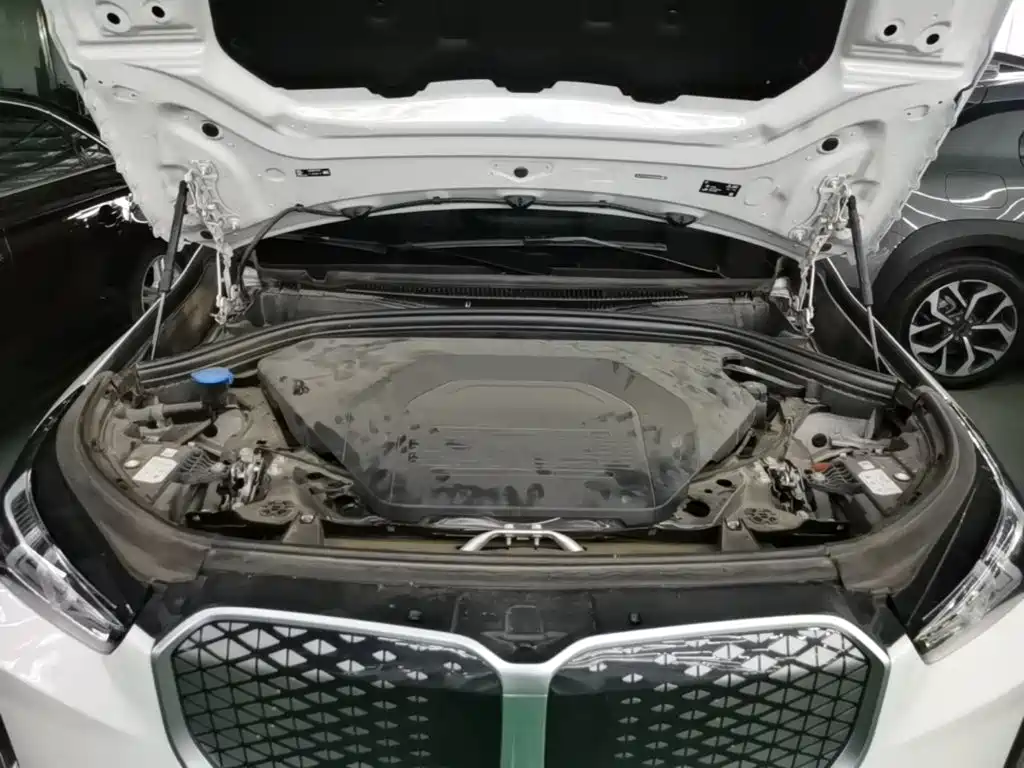 BMW iX1 — миниатюра 20