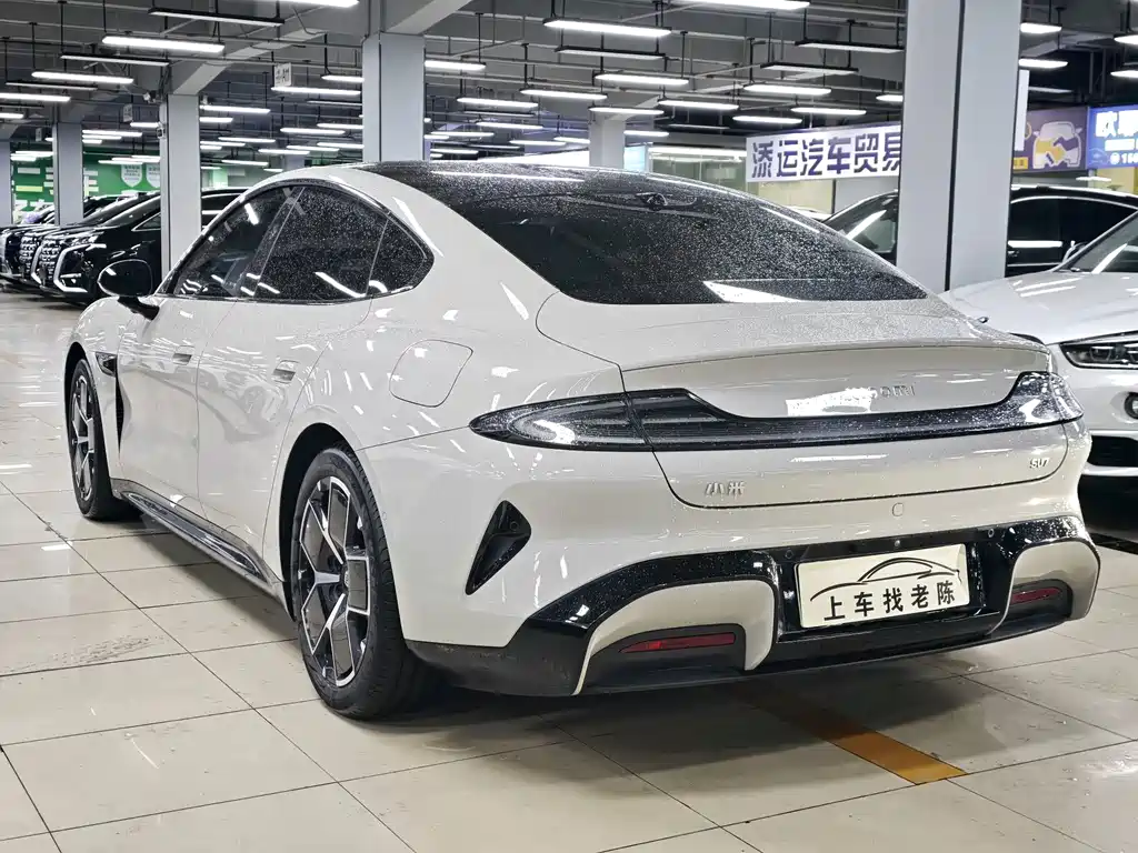 Xiaomi SU7 — миниатюра 4