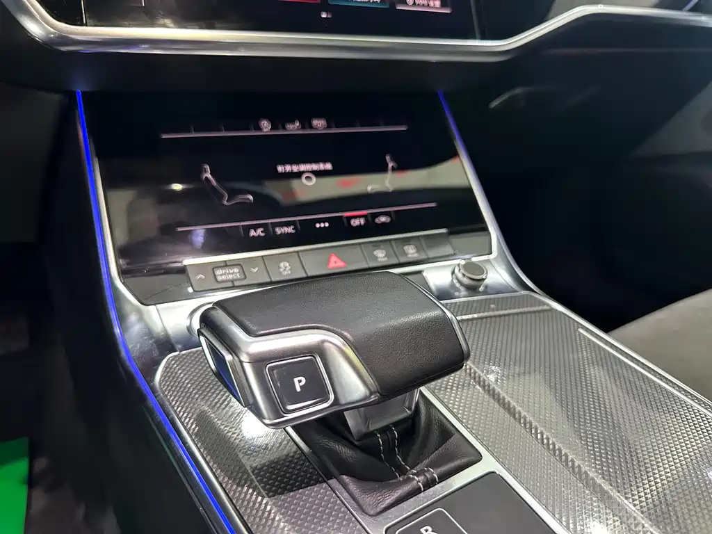 Audi A6L — миниатюра 11