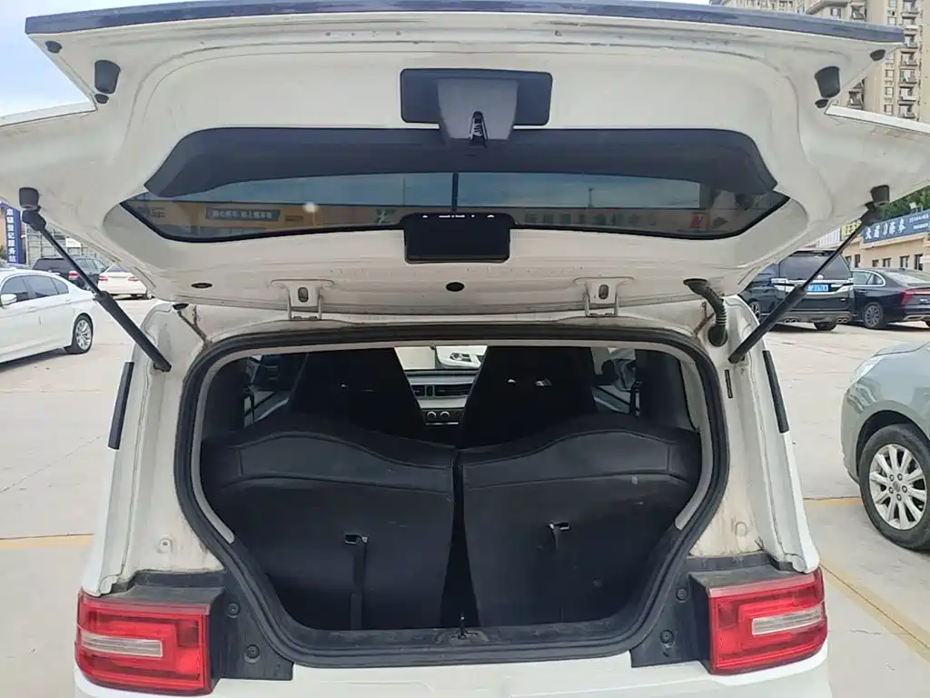 Wuling MINIEV — миниатюра 19