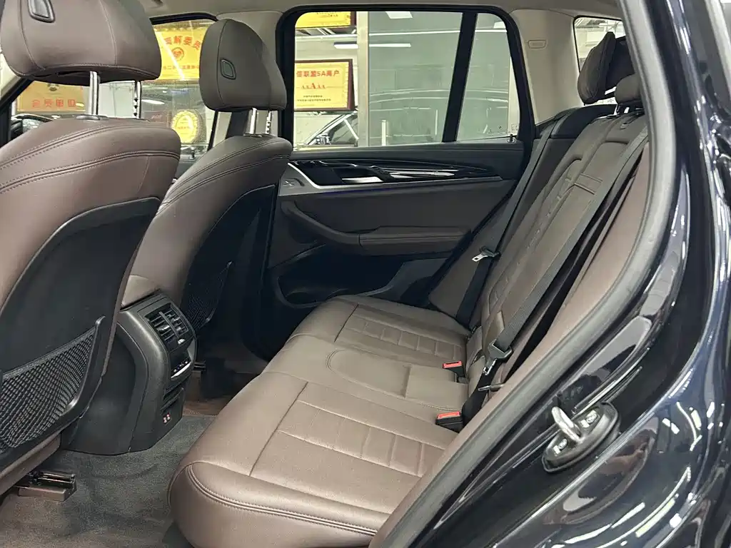 BMW X3 — миниатюра 10
