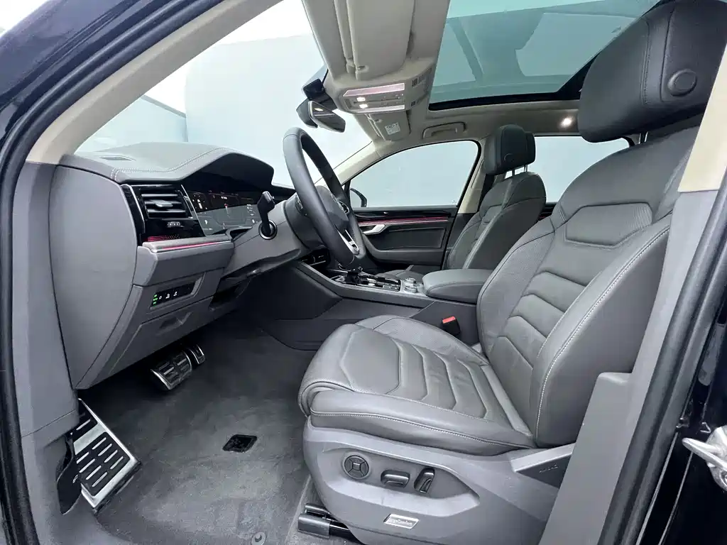 Volkswagen Touareg 2021 2.0TSI