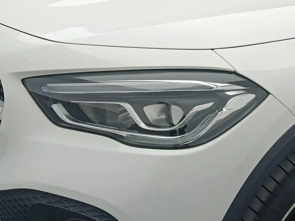 Mercedes-Benz GLA — миниатюра 14