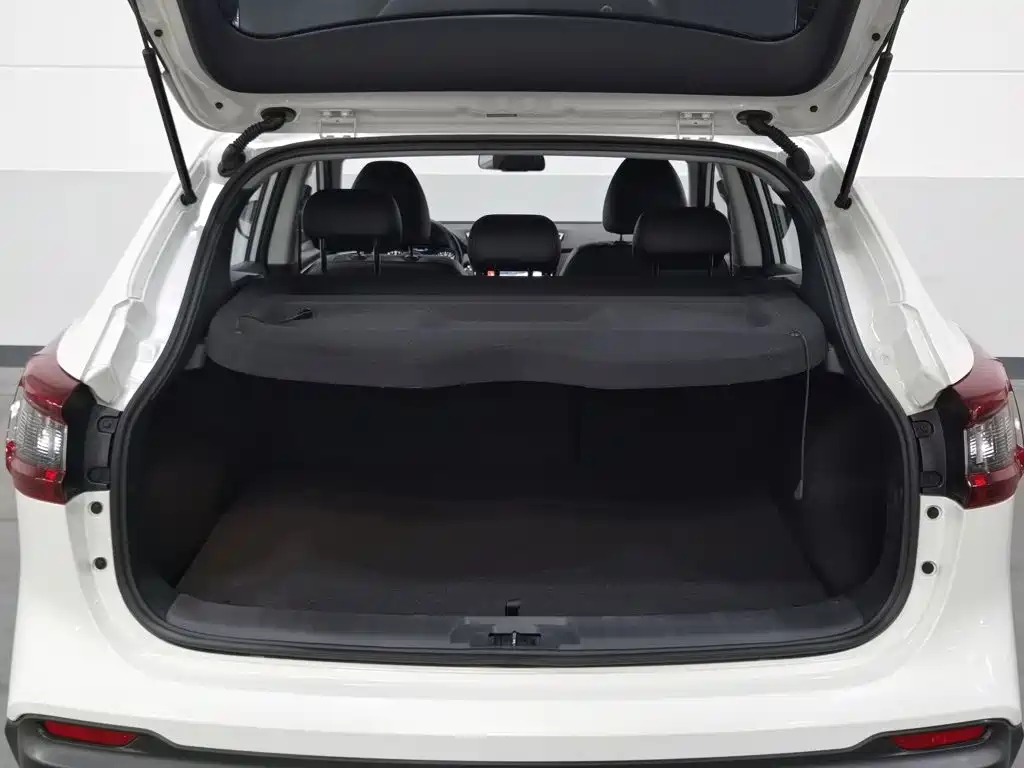 Nissan Qashqai — миниатюра 16