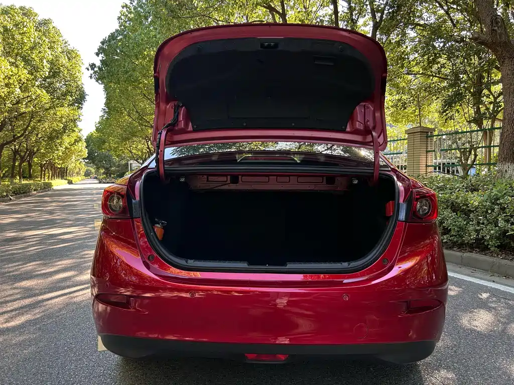 Mazda 3 Axela — миниатюра 7