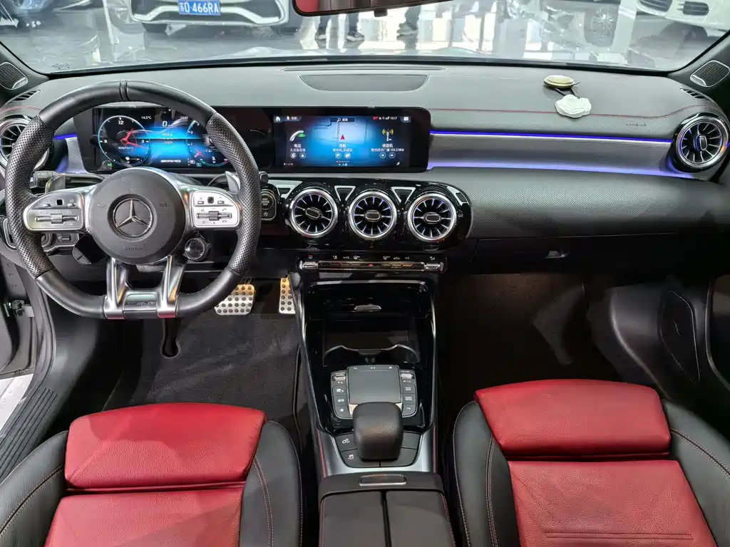 Mercedes-Benz A-Class AMG — миниатюра 4
