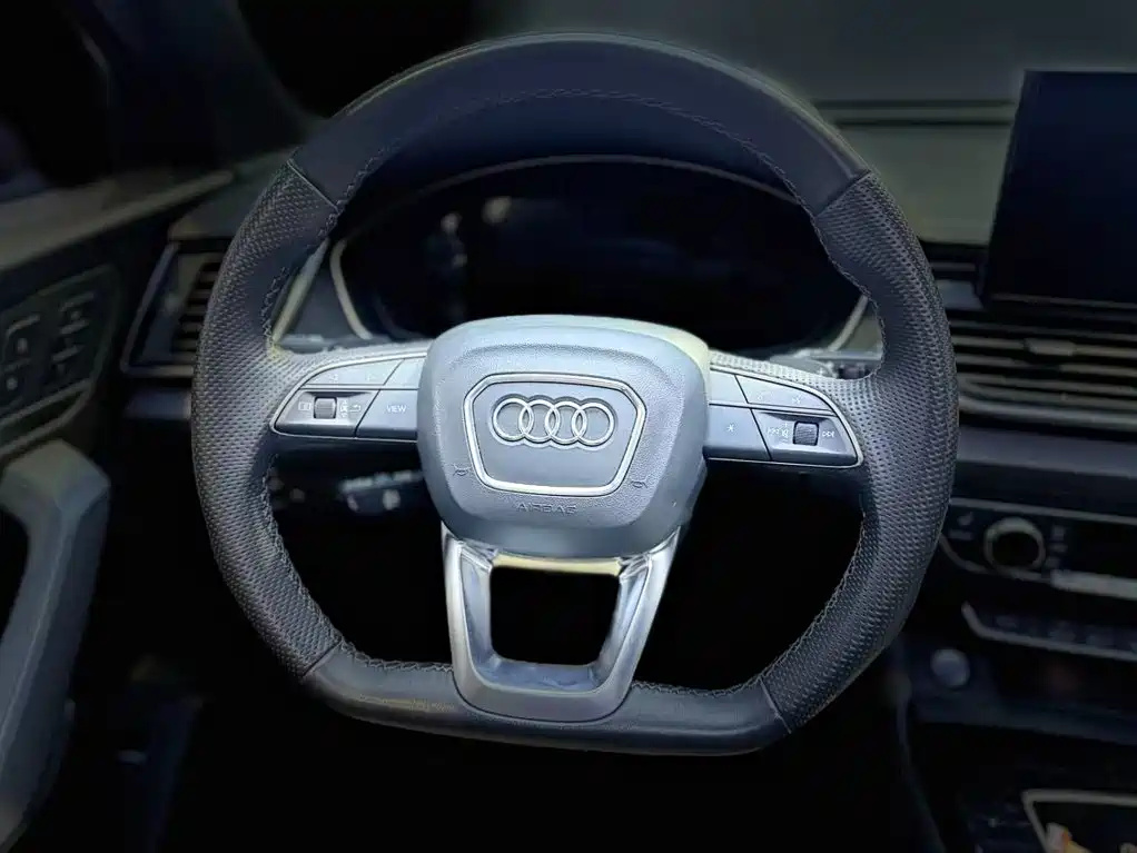 Audi Q5L Sportback — миниатюра 11