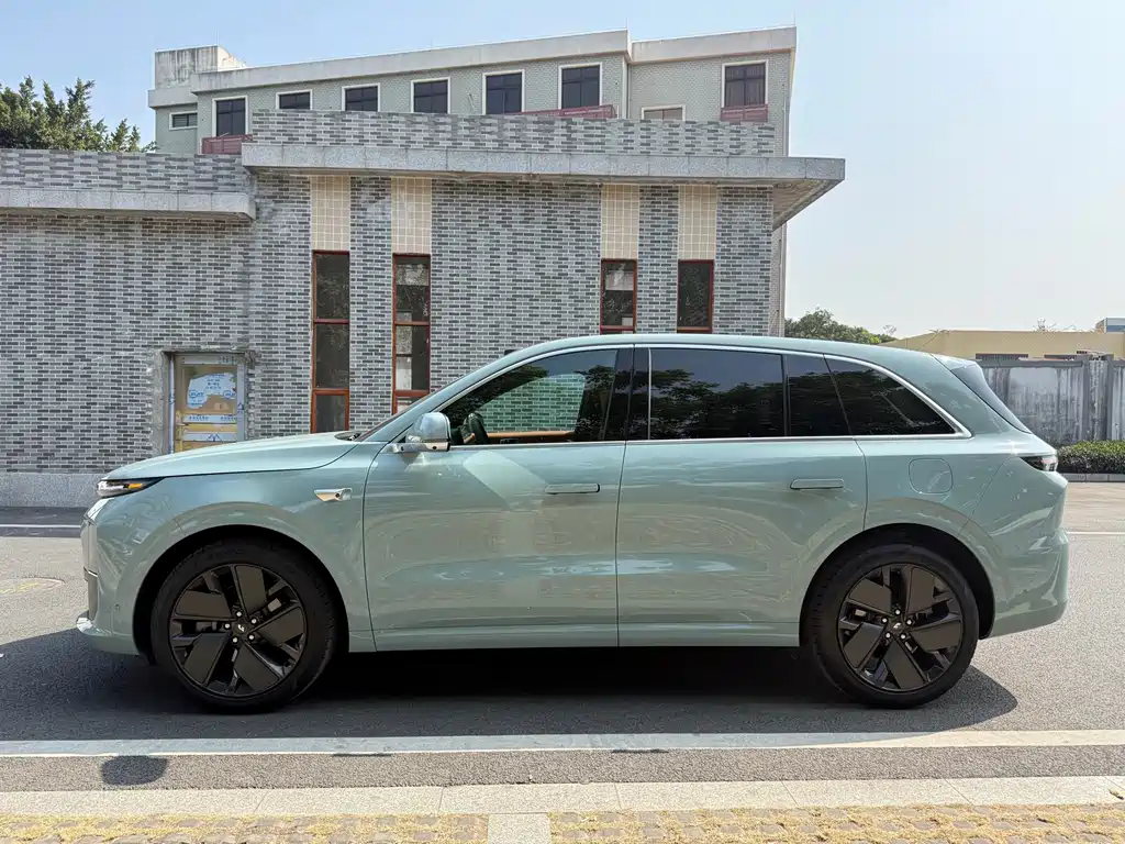 Li Auto IDEAL L6