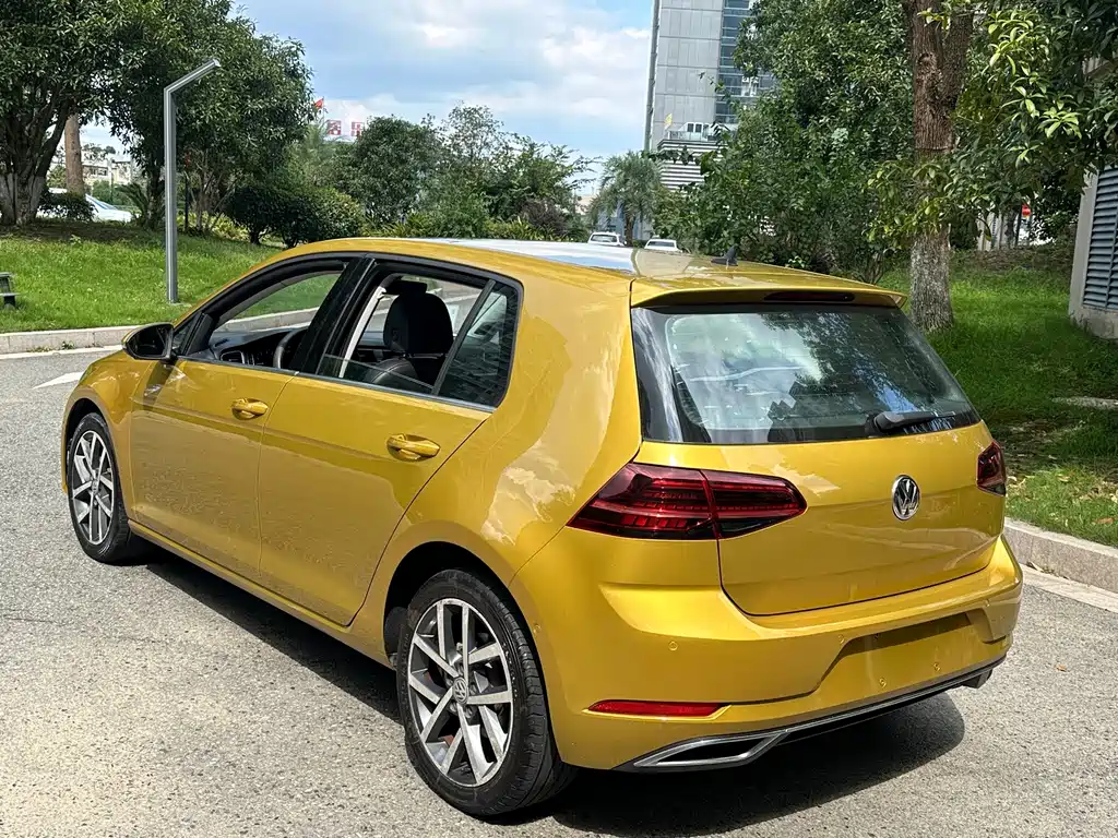 Volkswagen Golf — миниатюра 6