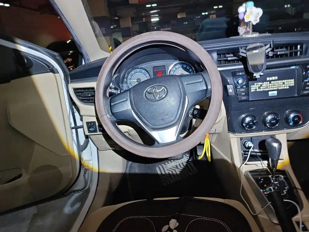 Toyota Corolla — миниатюра 11