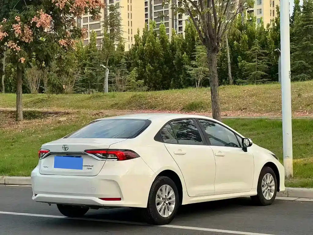 Toyota Corolla — миниатюра 9