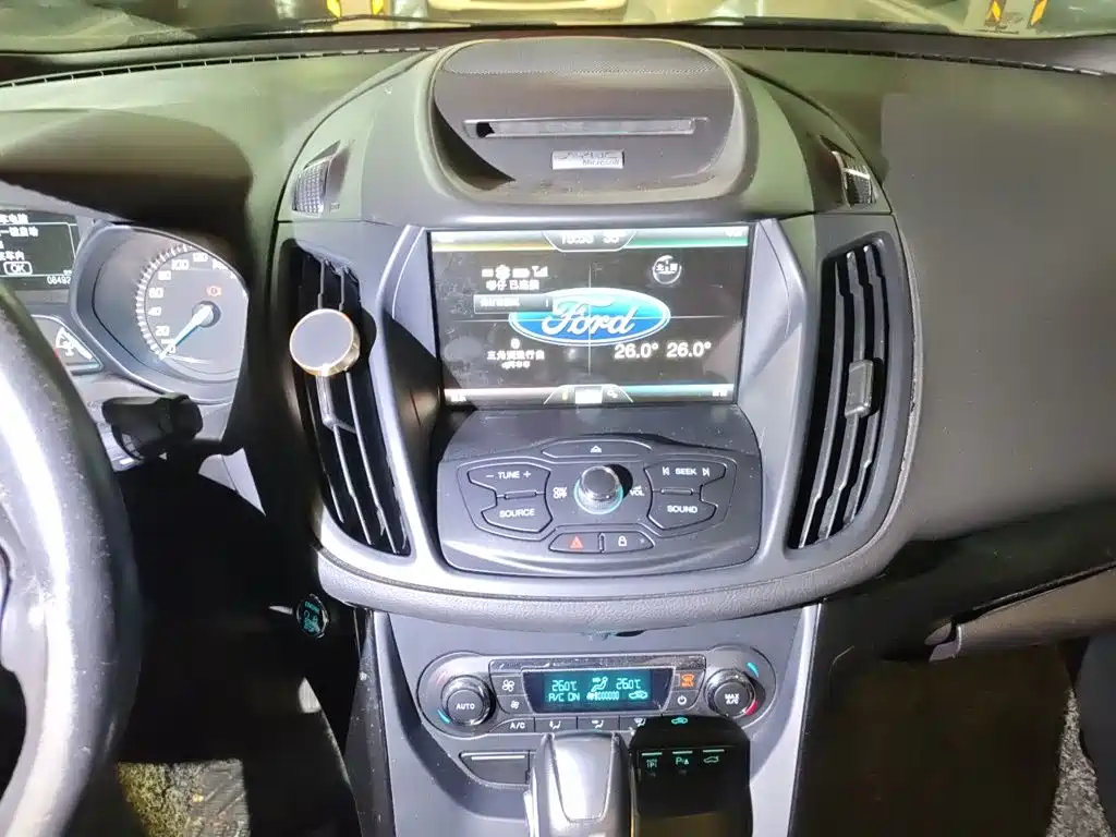 Ford Kuga — миниатюра 14