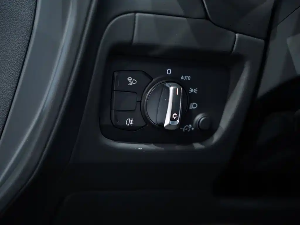 Audi R8 — миниатюра 18